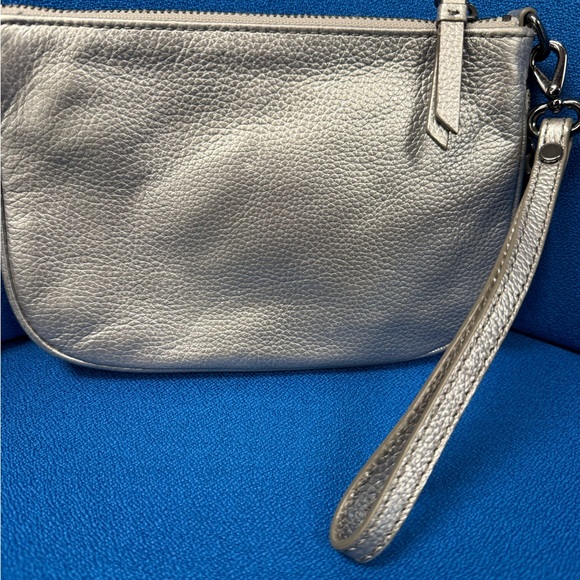Banana Republic Silver Metallic Leather Wristlet Clutch - Picture 4 of 9